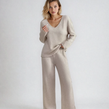 VIVIENNE | Dvoudílná souprava s rovnými kalhotami a topem s výstřihem do V