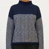 Julie - Strukturované pohodlí pro chladné dny