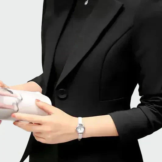 Leontýna - Sako v ideálním střihu