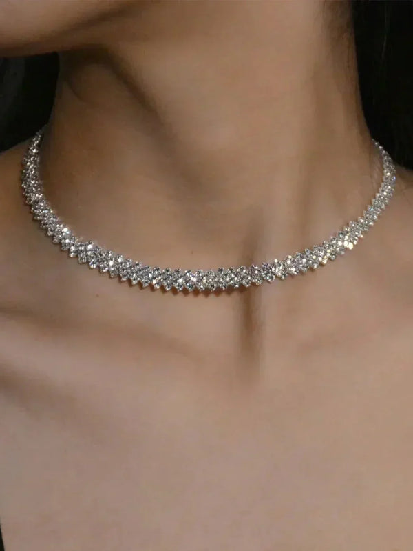 Elegantní náhrdelník s kamínky